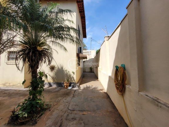 Imagem Imóvel com 3 Quartos à Venda, 75 m² em Monte Castelo - Campo Grande Imagem Imóvel com 3 Quartos à Venda, 75 m² em Monte Castelo - Campo Grande