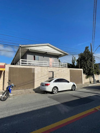 Casa à Venda, 270 m² em Barra - Balneário Camboriú