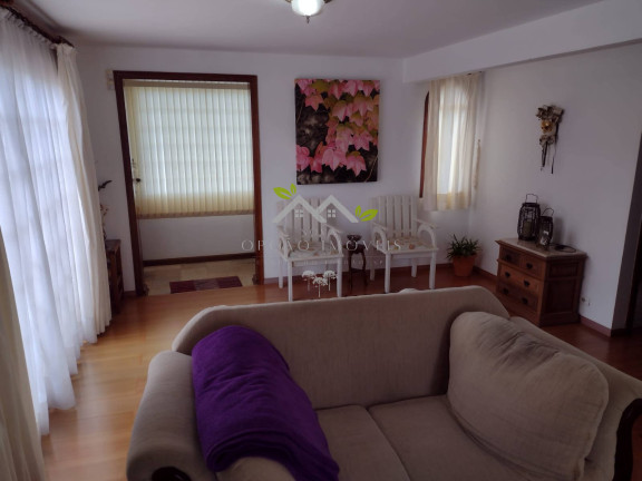 Imagem Casa com 4 Quartos à Venda, 250 m² em Vila Nova Suíça - Campos Do Jordão Imagem Casa com 4 Quartos à Venda, 250 m² em Vila Nova Suíça - Campos Do Jordão