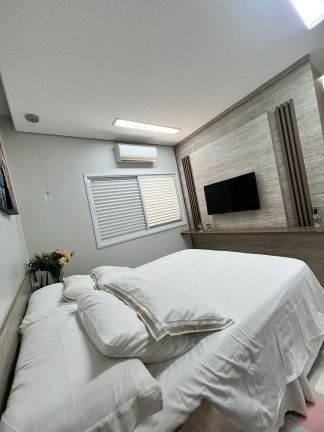 Imagem Casa de Condomínio com 3 Quartos à Venda, 210 m² em Santa Mônica - Uberlândia Imagem Casa de Condomínio com 3 Quartos à Venda, 210 m² em Santa Mônica - Uberlândia