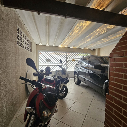 Imagem Casa com 2 Quartos à Venda, 150 m² em Guilhermina - Praia Grande