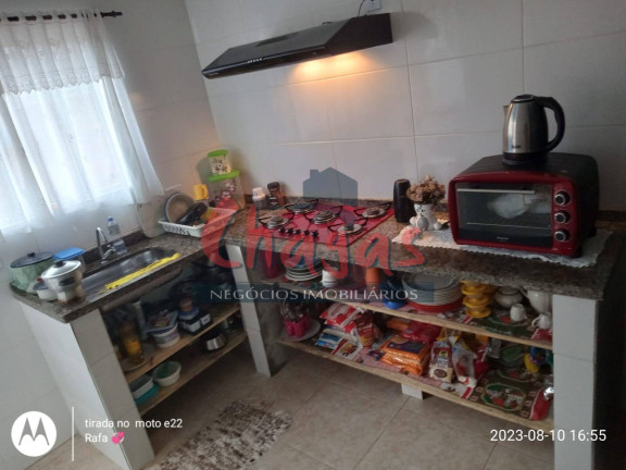 Imagem Casa com 2 Quartos à Venda, 60 m² em Golfinho - Caraguatatuba