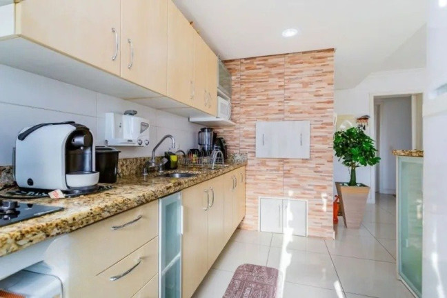Imagem Apartamento com 3 Quartos à Venda, 102 m² em Menino Deus - Porto Alegre Imagem Apartamento com 3 Quartos à Venda, 102 m² em Menino Deus - Porto Alegre
