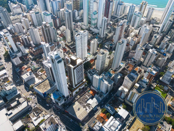 Imagem Apartamento com 3 Quartos à Venda, 102 m² em Centro - Balneário Camboriú Imagem Apartamento com 3 Quartos à Venda, 102 m² em Centro - Balneário Camboriú