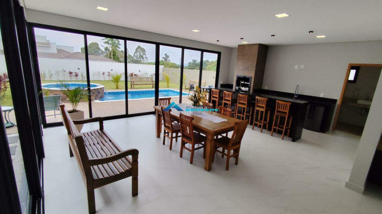 Imagem Casa com 3 Quartos à Venda, 340 m² em Caxambu - Jundiaí