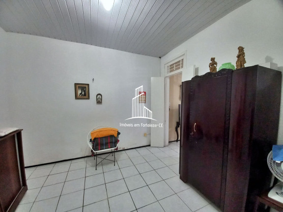 Imagem Casa com 4 Quartos à Venda, 202 m² em Centro - Fortaleza Imagem Casa com 4 Quartos à Venda, 202 m² em Centro - Fortaleza