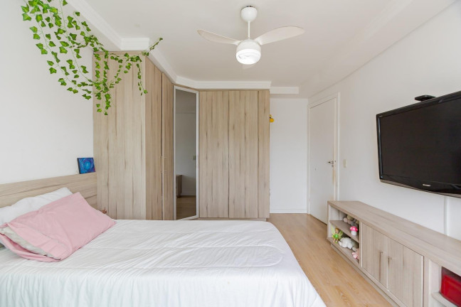 Imagem Casa com 3 Quartos à Venda, 165 m² em Capão Da Imbuia - Curitiba Imagem Casa com 3 Quartos à Venda, 165 m² em Capão Da Imbuia - Curitiba