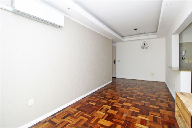 Imagem Imóvel com 2 Quartos à Venda,  em Menino Deus - Porto Alegre