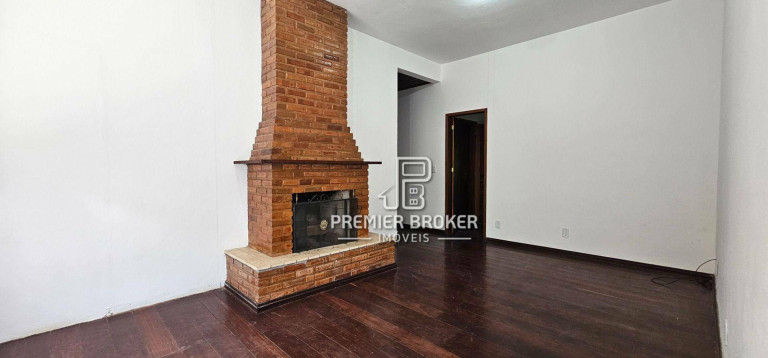 Imagem Casa com 5 Quartos à Venda, 190 m² em Pessegueiros - Teresópolis Imagem Casa com 5 Quartos à Venda, 190 m² em Pessegueiros - Teresópolis