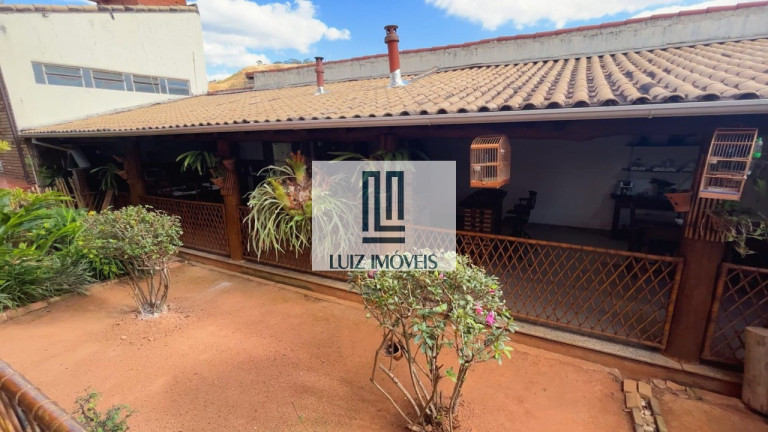 Imagem Casa com 3 Quartos à Venda, 2.290 m² em Parque Salutaris - Paraíba Do Sul Imagem Casa com 3 Quartos à Venda, 2.290 m² em Parque Salutaris - Paraíba Do Sul