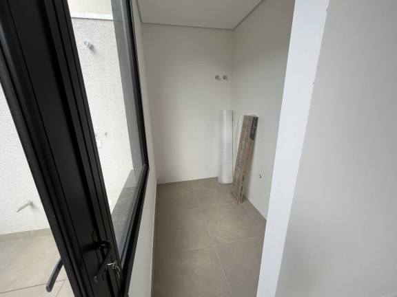 Imagem Kitnet com 1 Quarto à Venda, 31 m² em água Verde - Curitiba