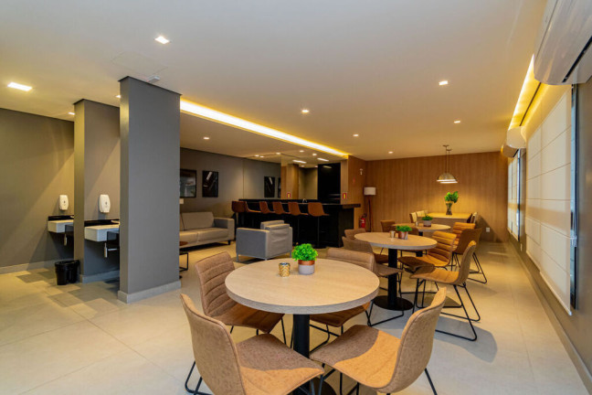 Imagem Cobertura com 3 Quartos à Venda, 182 m² em Menino Deus - Porto Alegre Imagem Cobertura com 3 Quartos à Venda, 182 m² em Menino Deus - Porto Alegre