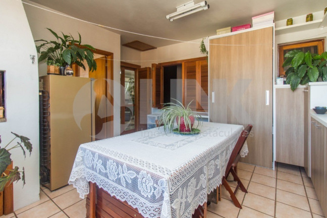 Imagem Casa com 3 Quartos à Venda, 155 m² em Vila Ipiranga - Porto Alegre