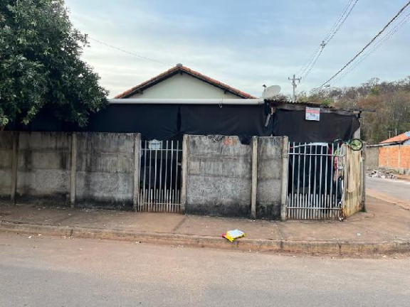 Casa com 2 Quartos à Venda, 198 m² em Centro - Vazante