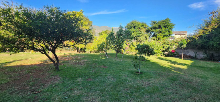 Imagem Casa com 4 Quartos à Venda, 500 m² em Vila Petrópolis - Atibaia Imagem Casa com 4 Quartos à Venda, 500 m² em Vila Petrópolis - Atibaia