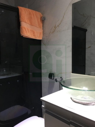 Imagem Casa com 4 Quartos à Venda, 326 m² em Vila Dalva - São Paulo