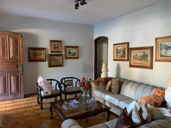 Casa com 4 Quartos à Venda, 480 m² em Laranjal - Volta Redonda