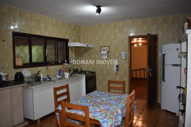 Imagem Casa com 4 Quartos à Venda, 360 m² em Região Do Alto Da Boa Vista - Campos Do Jordão