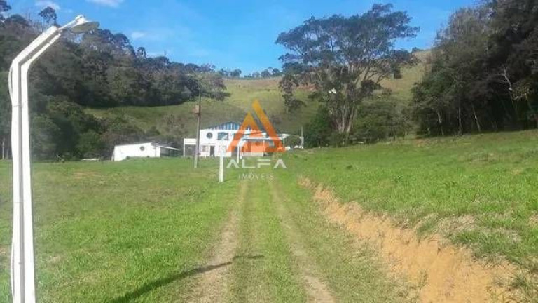 Chácara com 3 Quartos à Venda, 7 m²