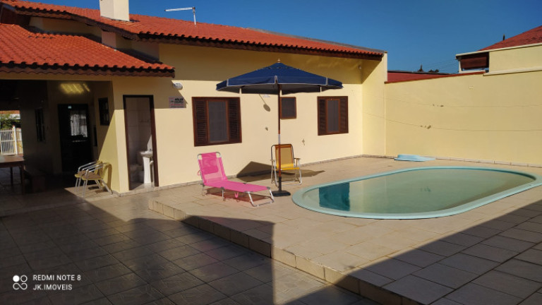 Imagem Casa com 4 Quartos para Temporada, 180 m² em Balneário Cambiju - Itapoá Imagem Casa com 4 Quartos para Temporada, 180 m² em Balneário Cambiju - Itapoá