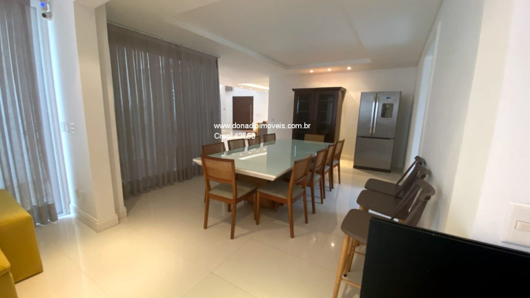 Imagem Sobrado com 5 Quartos à Venda,  em Jurerê Internacional - Florianópolis