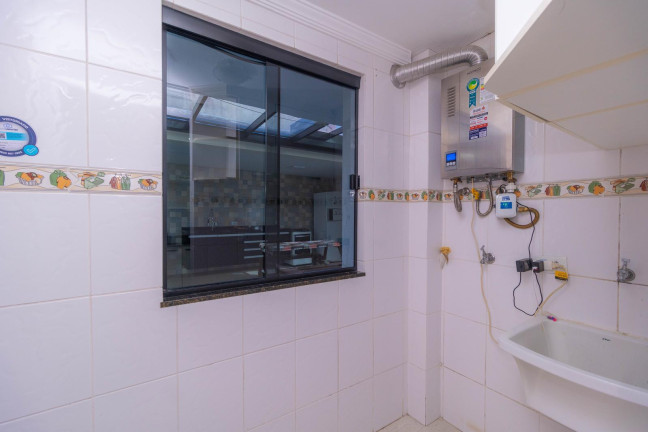 Imagem Casa de Condomínio com 3 Quartos à Venda, 180 m² em Campo Comprido - Curitiba