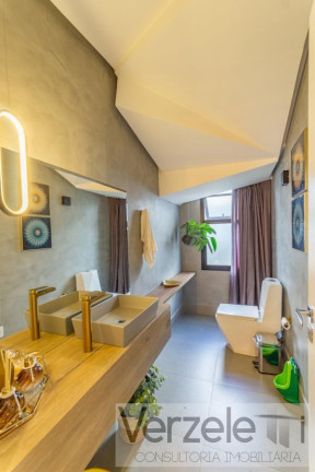 Imagem Casa com 4 Quartos à Venda, 600 m² em São Francisco De Assis - Camboriú Imagem Casa com 4 Quartos à Venda, 600 m² em São Francisco De Assis - Camboriú