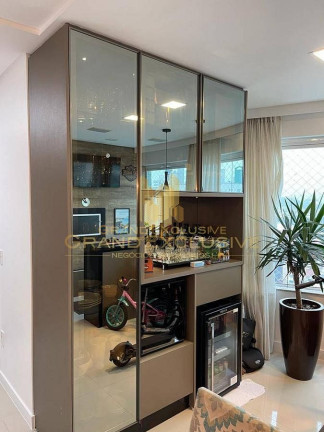 Imagem Apartamento com 3 Quartos à Venda, 121 m² em Centro - Balneário Camboriú Imagem Apartamento com 3 Quartos à Venda, 121 m² em Centro - Balneário Camboriú