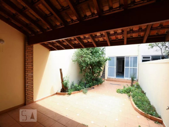 Imagem Casa com 4 Quartos à Venda, 250 m² em Indianópolis - São Paulo Imagem Casa com 4 Quartos à Venda, 250 m² em Indianópolis - São Paulo