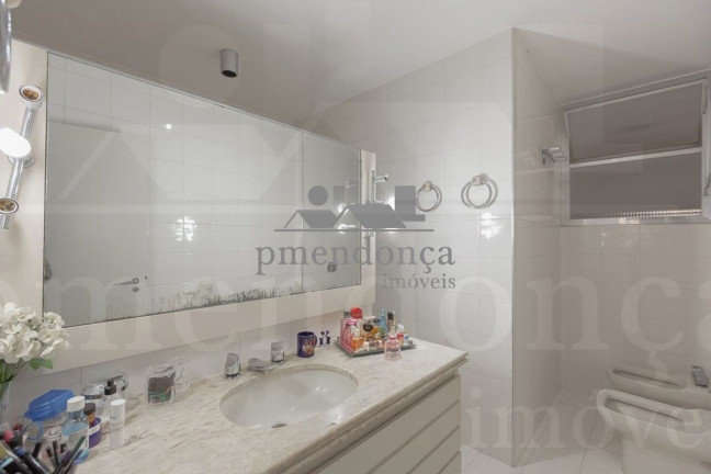 Imagem Apartamento com 3 Quartos à Venda, 240 m² em Higienópolis - São Paulo Imagem Apartamento com 3 Quartos à Venda, 240 m² em Higienópolis - São Paulo