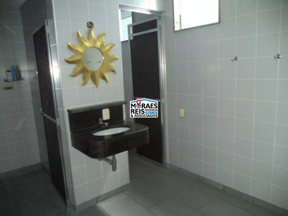 Imagem Sobrado com 4 Quartos à Venda ou Locação, 945 m² em Interlagos - São Paulo
