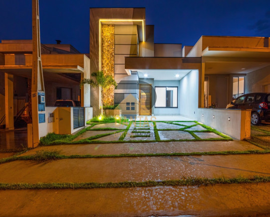 Imóvel com 3 Quartos à Venda,  em Village Moutonnée - Salto