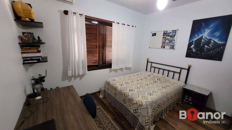 Imagem Casa com 3 Quartos à Venda, 310 m² em Velha - Blumenau Imagem Casa com 3 Quartos à Venda, 310 m² em Velha - Blumenau