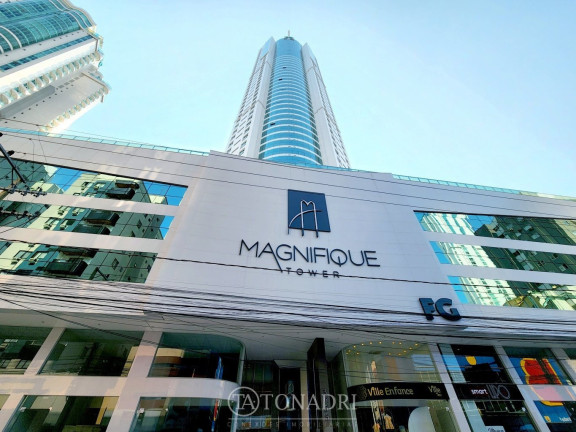 Imóvel com 4 Quartos à Venda, 277 m² em Centro - Balneário Camboriú