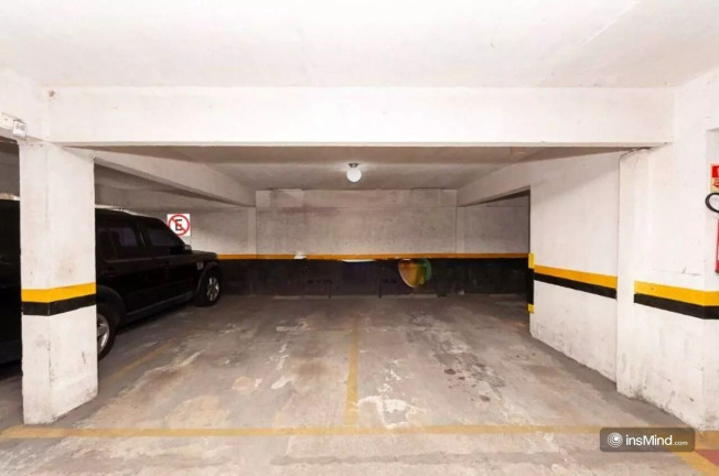 Imagem Apartamento com 3 Quartos à Venda, 131 m² em Centro - Curitiba