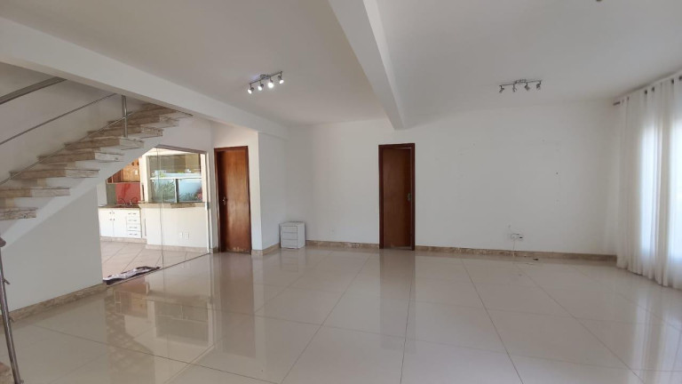 Imagem Casa de Condomínio com 4 Quartos à Venda, 346 m² em Centro - Lauro De Freitas Imagem Casa de Condomínio com 4 Quartos à Venda, 346 m² em Centro - Lauro De Freitas