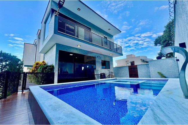 Imagem Casa com 4 Quartos à Venda, 330 m² em Oasis - Peruíbe Imagem Casa com 4 Quartos à Venda, 330 m² em Oasis - Peruíbe