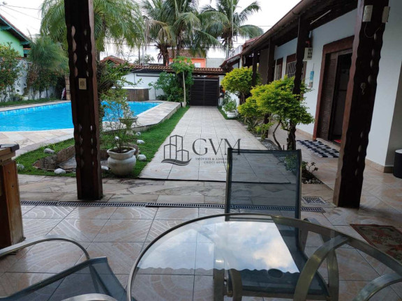 Imagem Casa com 5 Quartos à Venda ou Locação, 250 m² em Maracanã - Praia Grande Imagem Casa com 5 Quartos à Venda ou Locação, 250 m² em Maracanã - Praia Grande