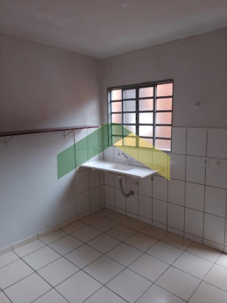 Imagem Casa com 2 Quartos à Venda, 148 m² em Jardim Maria Luiza - Botucatu