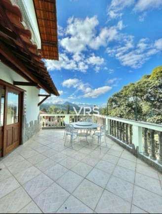 Imagem Casa com 3 Quartos à Venda, 344 m² em Golfe - Teresópolis