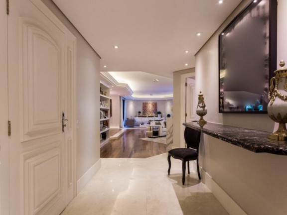 Imagem Imóvel com 4 Quartos à Venda, 640 m² em Vila Uberabinha - São Paulo Imagem Imóvel com 4 Quartos à Venda, 640 m² em Vila Uberabinha - São Paulo