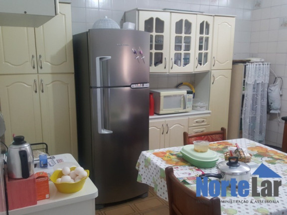 Imagem Casa com 5 Quartos à Venda, 250 m² em Parque Maria Domitila - São Paulo