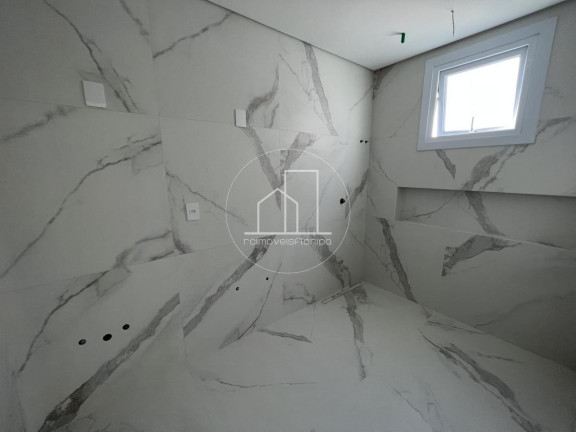 Imagem Casa com 4 Quartos à Venda, 477 m² em Ingleses Do Rio Vermelho - Florianópolis Imagem Casa com 4 Quartos à Venda, 477 m² em Ingleses Do Rio Vermelho - Florianópolis