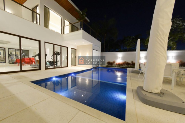 Imagem Casa com 5 Quartos à Venda, 906 m² em Barra Da Tijuca - Rio De Janeiro