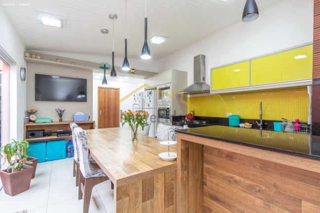 Imagem Casa com 3 Quartos à Venda, 140 m² em Atuba - Curitiba Imagem Casa com 3 Quartos à Venda, 140 m² em Atuba - Curitiba