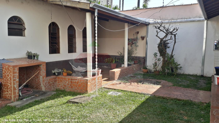 Imagem Casa com 3 Quartos à Venda, 204 m² em Jardim Das Nações - Taubaté Imagem Casa com 3 Quartos à Venda, 204 m² em Jardim Das Nações - Taubaté