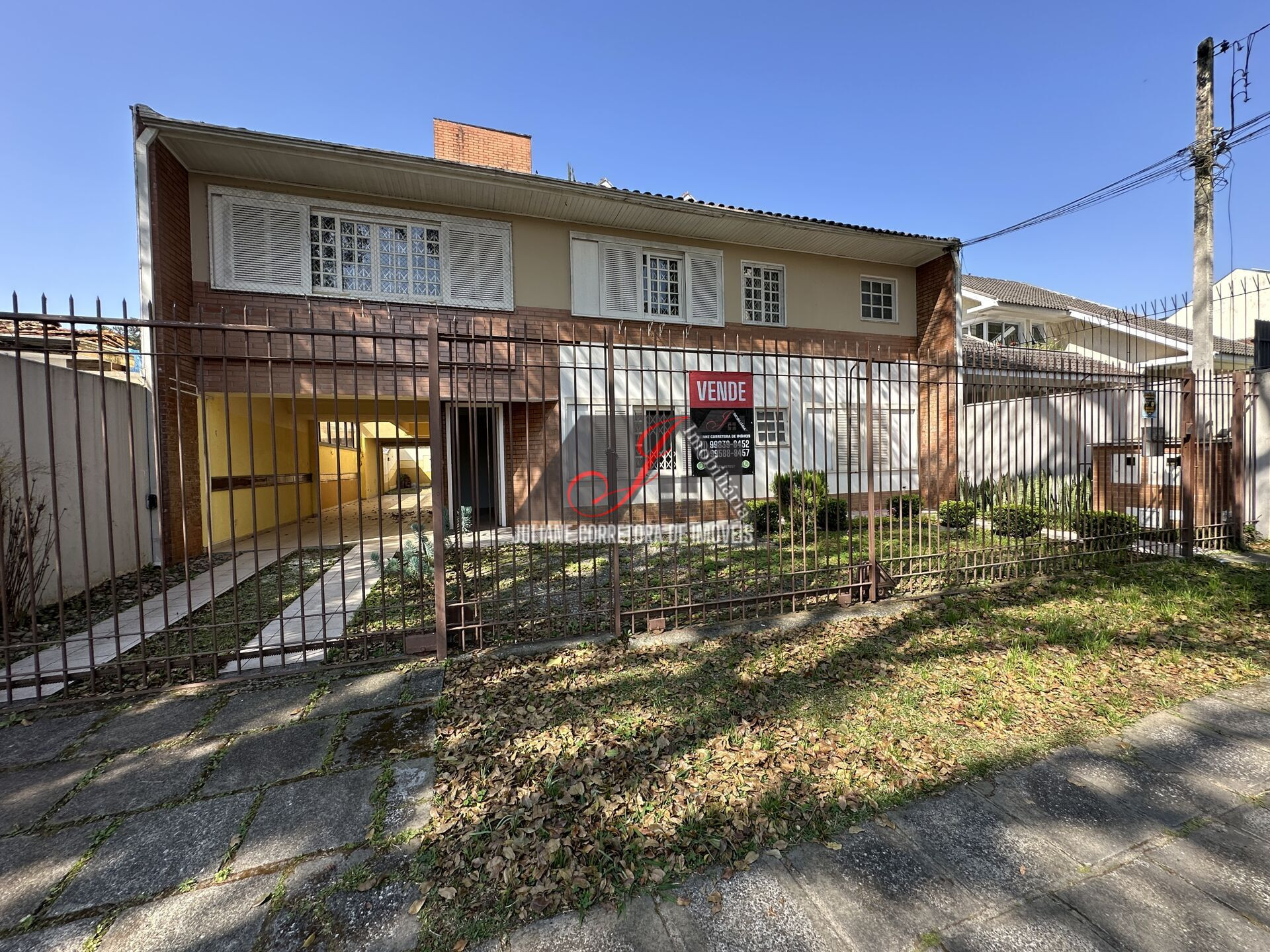 Casa com 5 Quartos à Venda, 369 m² em Vila Izabel - Curitiba