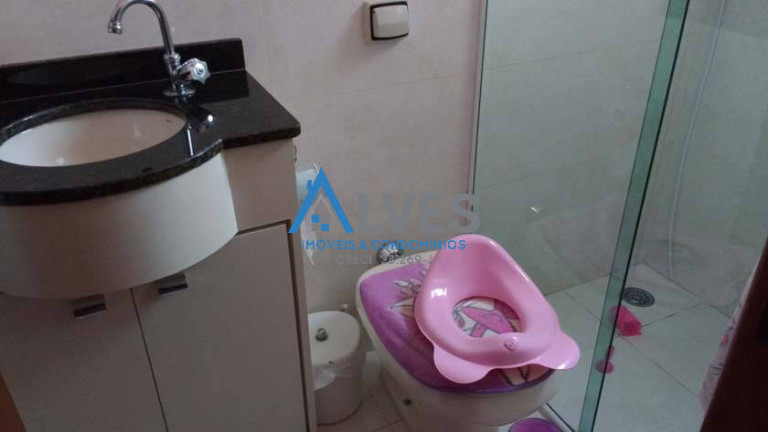 Imagem Casa com 4 Quartos à Venda, 245 m² em Parque Jaçatuba - Santo André