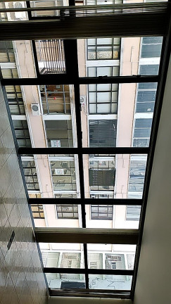 Imagem Sala Comercial à Venda, 32 m² em Centro Histórico - Porto Alegre Imagem Sala Comercial à Venda, 32 m² em Centro Histórico - Porto Alegre