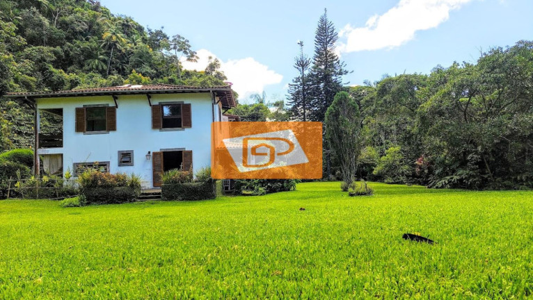 Imagem Casa com 6 Quartos à Venda, 294 m² em Bingen - Petrópolis